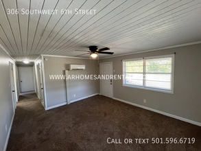 306 SW 6th St in Bradford, AR - Building Photo - Building Photo