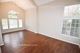 8047 Stretto Ct in Antelope, CA - Foto de edificio - Building Photo