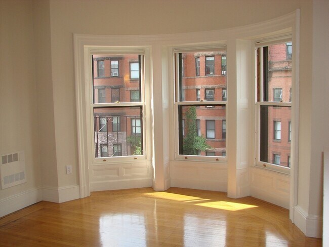 404 Marlborough St in Boston, MA - Building Photo - Building Photo