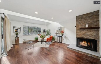 31 Corte Mesa Dr in San Rafael, CA - Building Photo - Building Photo