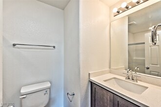 1116 Tektite Ave in Henderson, NV - Building Photo - Building Photo