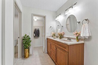 1521 NW 18th Ave in Delray Beach, FL - Building Photo - Building Photo