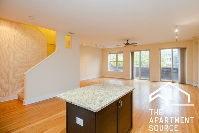 property at 2504 N Willetts Ct