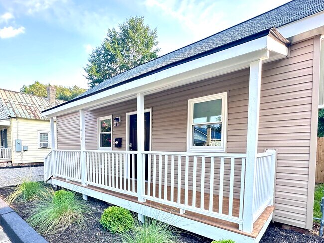 property at 811 Walnut St