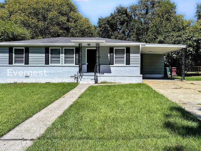 property at 412 5th Way