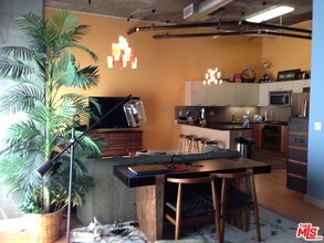 645 W 9th St-Unit -741 in Los Angeles, CA - Building Photo - Building Photo