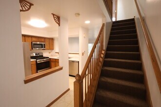 1840 Grove Ave in Schaumburg, IL - Foto de edificio - Building Photo