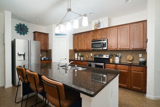 1802 Gray Fox Creek in San Antonio, TX - Building Photo - Building Photo