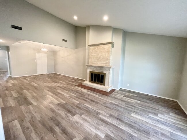 2203 Canterbury Ct in Denton, TX - Building Photo - Building Photo