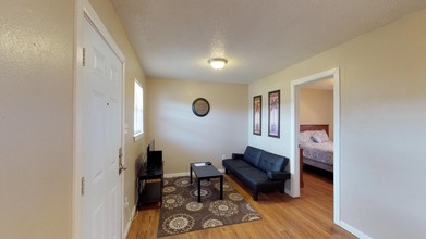 Bella Vista Apartments in Lawton, OK - Building Photo - Interior Photo