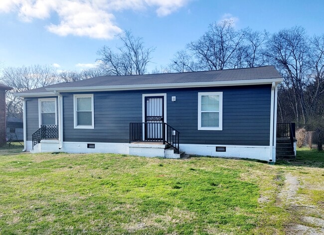 640 Rowan Dr, Unit 640 A in Nashville, TN - Foto de edificio - Building Photo