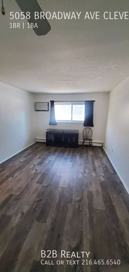 5058 Broadway Ave in Cleveland, OH - Foto de edificio - Building Photo