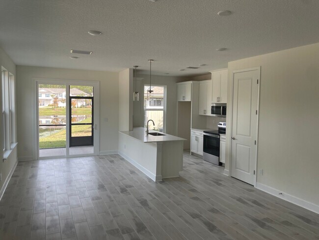 106 Big Pne Ln in Nocatee, FL - Foto de edificio - Building Photo