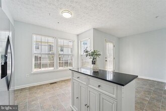 11 Gemstone Ct in Woodlawn, MD - Building Photo - Building Photo