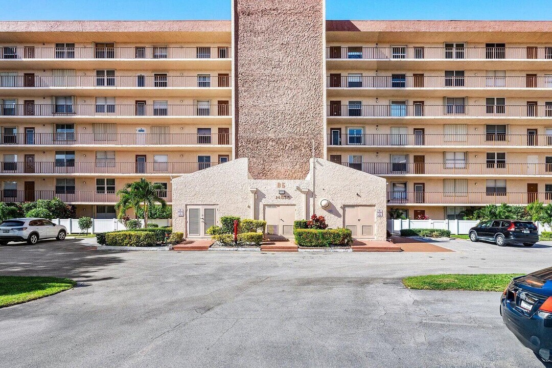 14575 Blvd Blvd in Delray Beach, FL - Building Photo