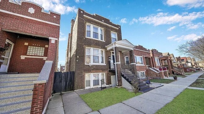 5507 W 22nd Pl-Unit -2 in Cicero, IL - Building Photo - Building Photo