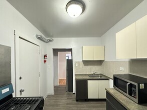 7149 S Constance Ave, Unit 1 in Chicago, IL - Building Photo - Building Photo