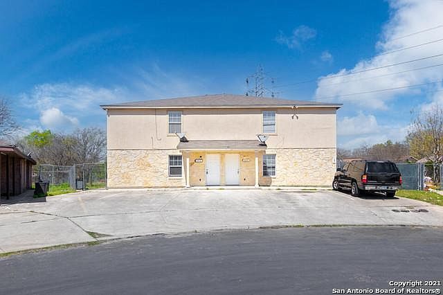 7645 Windsor Oaks in San Antonio, TX - Foto de edificio