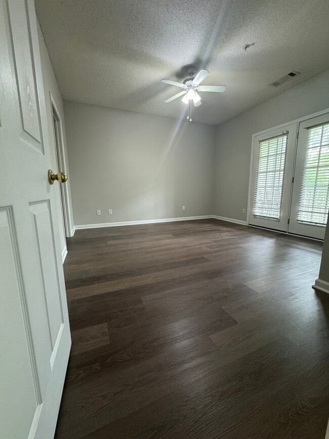 6118 Woodland Ln in Alpharetta, GA - Building Photo - Building Photo