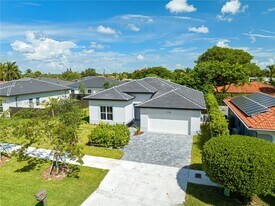 21326 Old Cutler Rd in Cutler Bay, FL - Building Photo