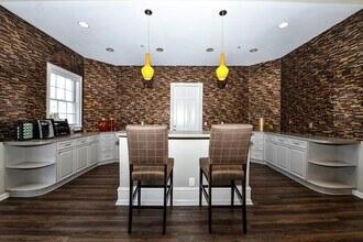 Crestmark Apartments in Lithia Springs, GA - Building Photo - Building Photo