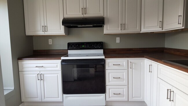 995 Bern Dr in Havre De Grace, MD - Building Photo - Building Photo