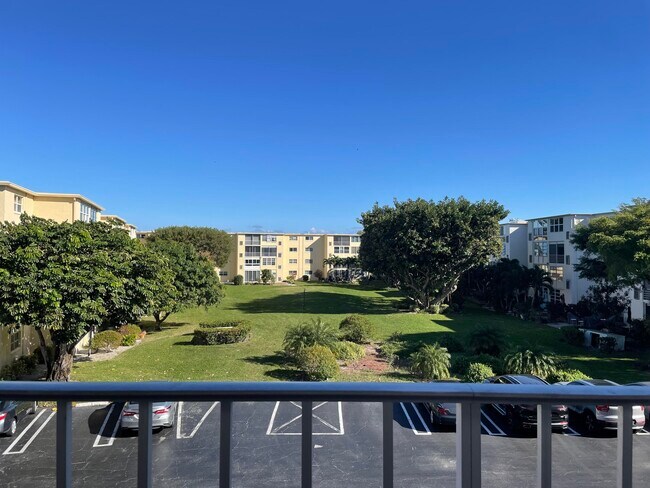 property at 2515 NE 2nd Ct