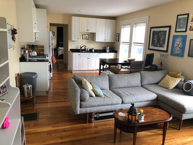 38 Grossman St, Unit 1R in Quincy, MA - Building Photo - Building Photo