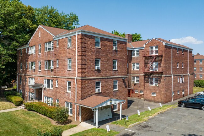 Edgar Gardens in Elizabeth, NJ - Foto de edificio - Building Photo