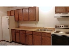 111 1/2 N Main St in River Falls, WI - Building Photo - Building Photo