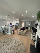 428 Eagles Nest Way in Riverdale, GA - Building Photo