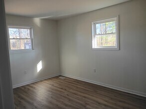 5332 Hicone Rd in McLeansville, NC - Building Photo - Building Photo