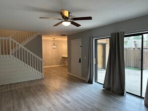 6818 68th Way in West Palm Beach, FL - Building Photo - Building Photo