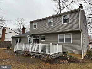 1924 Birchwood Park Dr N in Cherry Hill Township, NJ - Building Photo - Building Photo