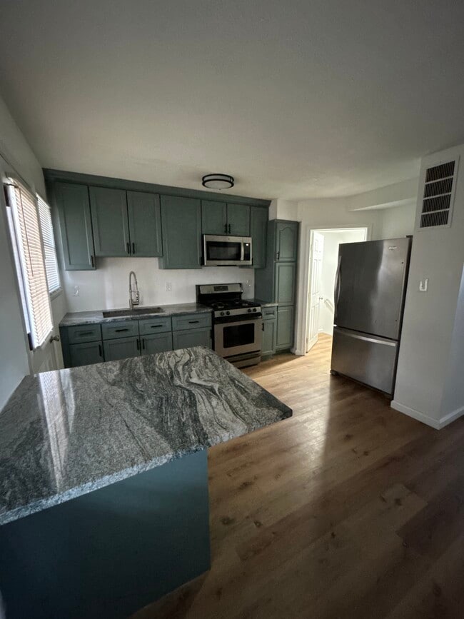 property at 8558 Willow Oak Rd