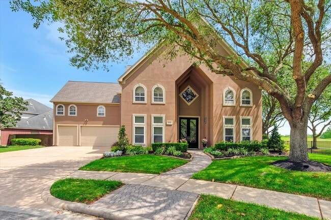 3806 Canyon Bluff Ct