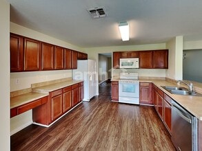 15260 Perdido Dr in Orlando, FL - Building Photo - Building Photo