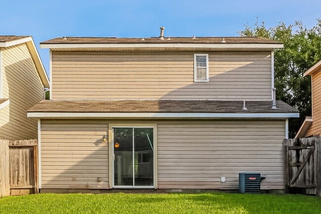 property at 2130 Whittier Dr
