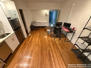 515 Beacon St, Unit 1 in Boston, MA - Building Photo - Building Photo