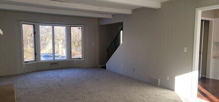 8041 Pennsylvania Rd in Bloomington, MN - Building Photo - Building Photo