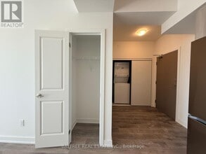 1010 Sandy Beach Rd in Pickering, ON - Building Photo - Building Photo