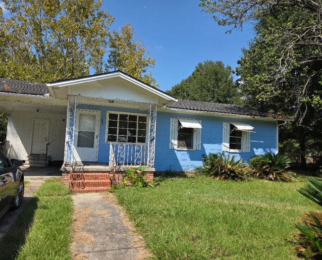 101 Grand Blvd in Chickasaw, AL - Building Photo - Building Photo