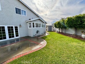 3571 Carnation Cir in Seal Beach, CA - Building Photo - Building Photo