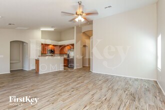 5033 W Nancy Ln in Phoenix, AZ - Foto de edificio - Building Photo