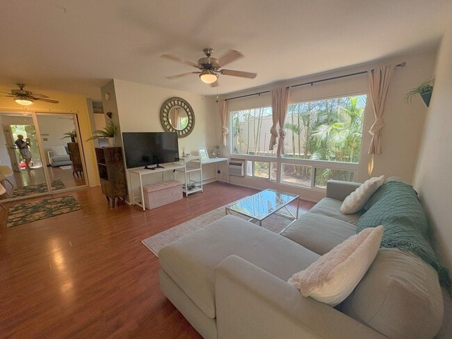 15 Kulanihakoi St in Kihei, HI - Building Photo - Building Photo
