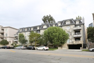 1824 South Beverly Glen Boulevard in Los Angeles, CA - Building Photo - Building Photo