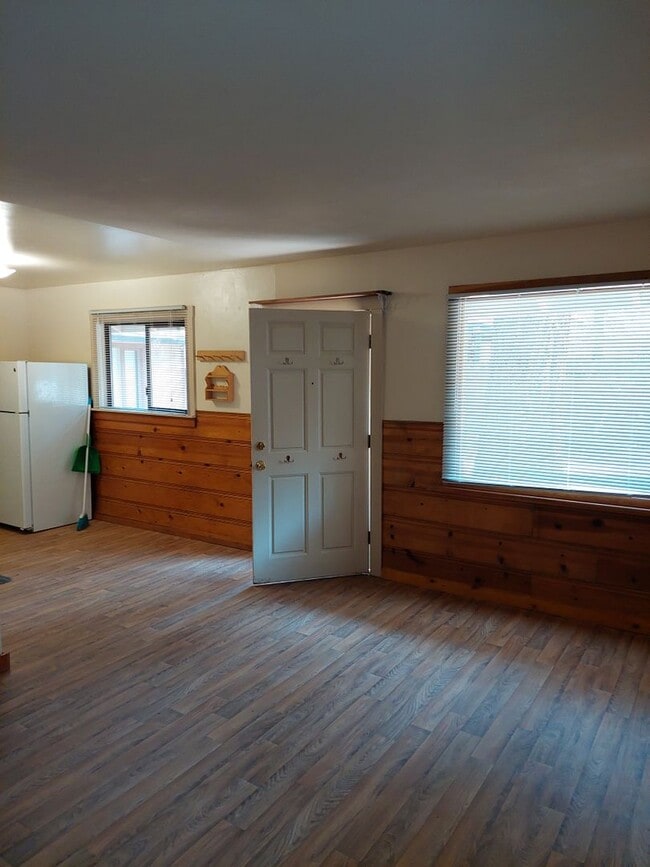 3781 Forest Ave in South Lake Tahoe, CA - Foto de edificio - Building Photo