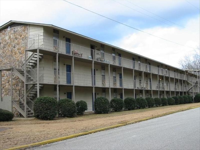 Kingsport Apartments in Auburn, AL - Foto de edificio