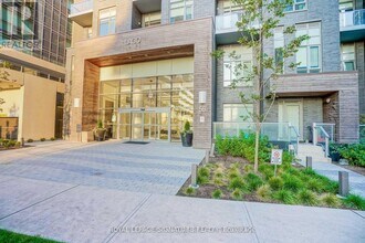 56 Annie Craig Dr in Toronto, ON - Building Photo - Building Photo