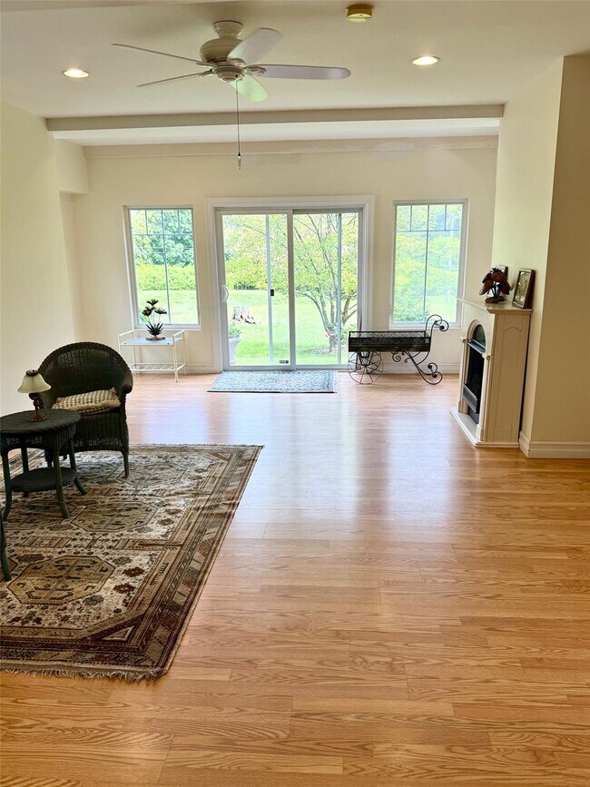 21 Murray Dr in Chester, NY - Building Photo - Building Photo